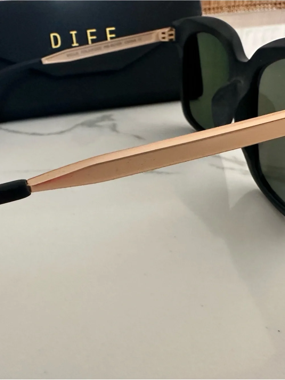 Diff Bella polarized black Sunglasses with Blue Mirrored Lenses